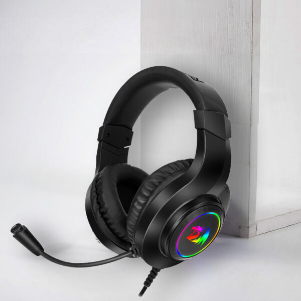 REDRAGON Over-Ear HYLAS Aux (Mic and Headset)|USB (Power Only)
RGB Gaming Headset - Black - Image 7