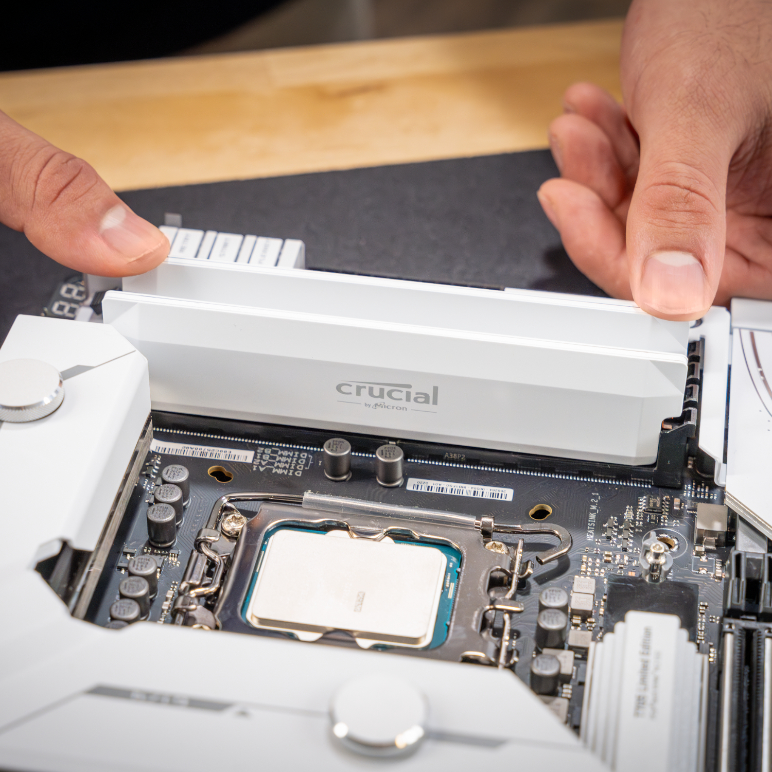 Crucial Pro Overclocking 16GB 6400Mhz DDR5 Desktop Memory White - Image 5