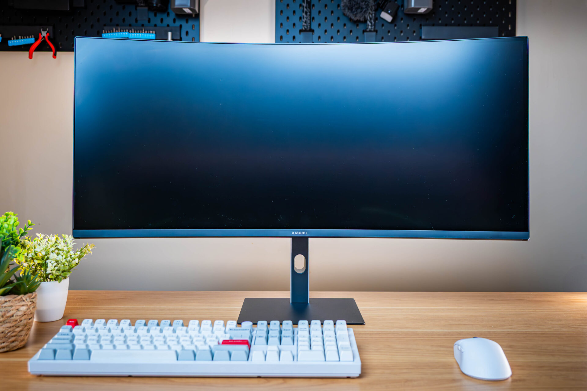 Xiaomi G34WQi 34" 1440p UltraWide VA Curved Gaming Monitor (180Hz, 1ms, 21:9, HDMI/DP, AMD FreeSync, and 1500R Curve) - Image 10