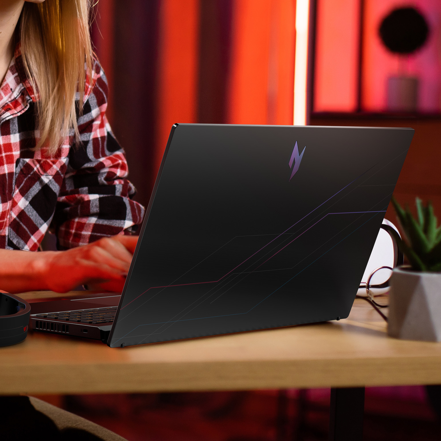 Acer NITRO V 15 Gaming Laptop 15.6" | AMD Ryzen 7 | 16GB | 512GB | RTX 5050 8GB | Windows 11 Home - Image 8